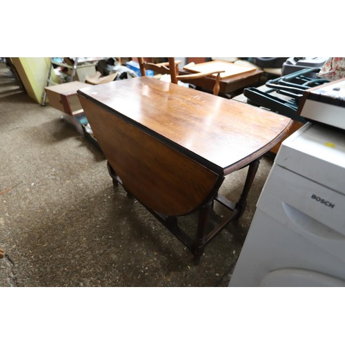 232 - Oak drop leaf table