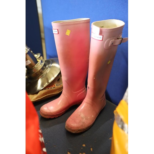 241 - Pink Hunter boots, size 5?