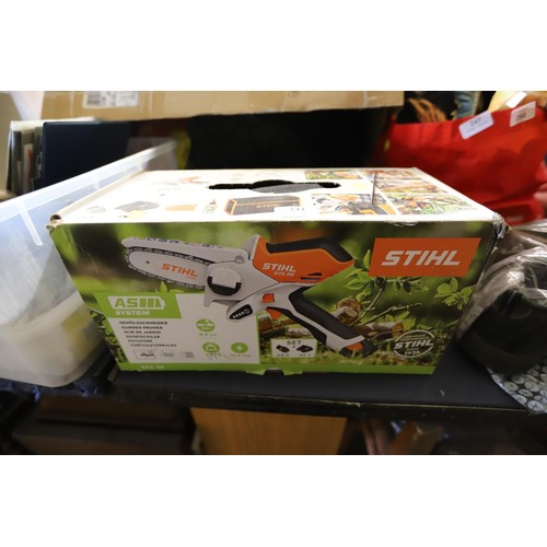 244 - Stihl battery garden pruner