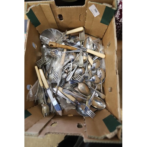 388 - Box of mixed cutlery