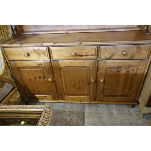 605 - Pine 3 drawer & cupboard dresser