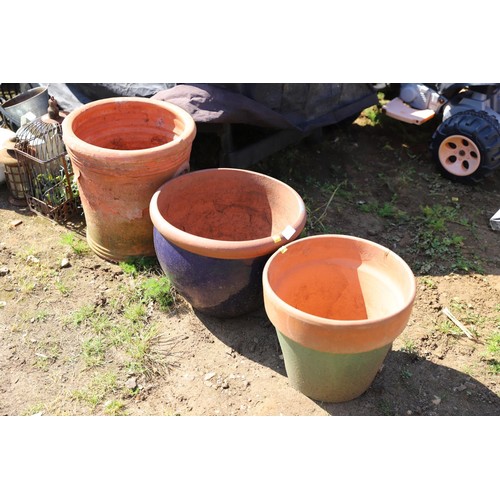 71 - 3 terracotta large pots