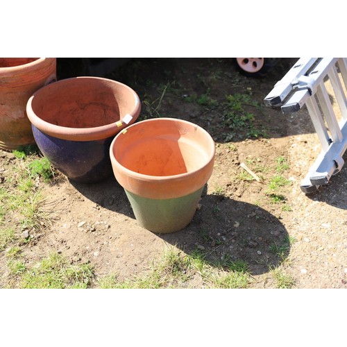 71 - 3 terracotta large pots