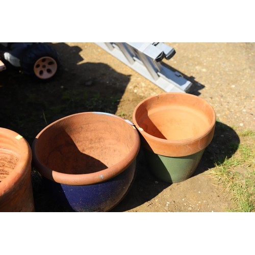 71 - 3 terracotta large pots