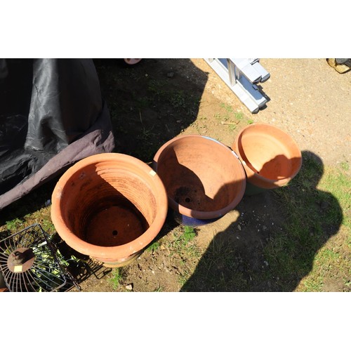 71 - 3 terracotta large pots