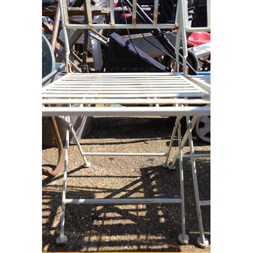 84 - 2 metal garden chairs