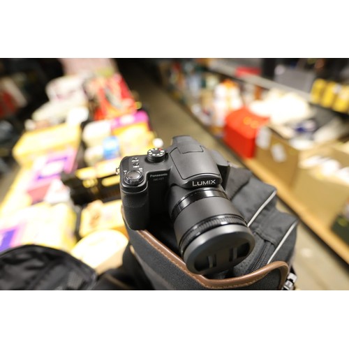 193 - Panasonic Lumix camera & Canon video camera - warranted until 12 noon Tuesday following the above sa... 