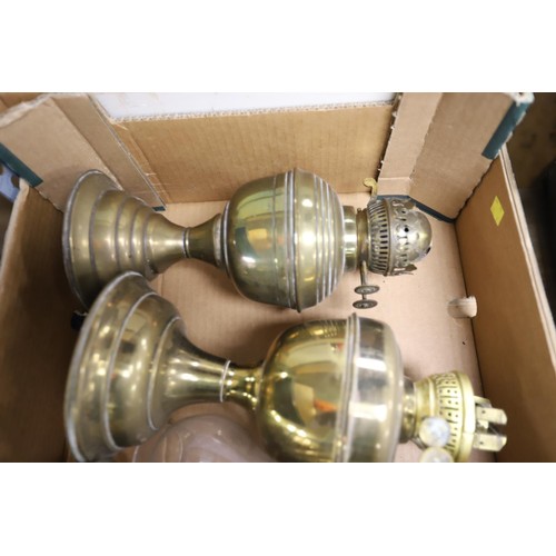 295 - 5 oil lamps