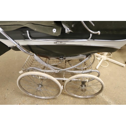 342 - Silver Cross pram circa 1974