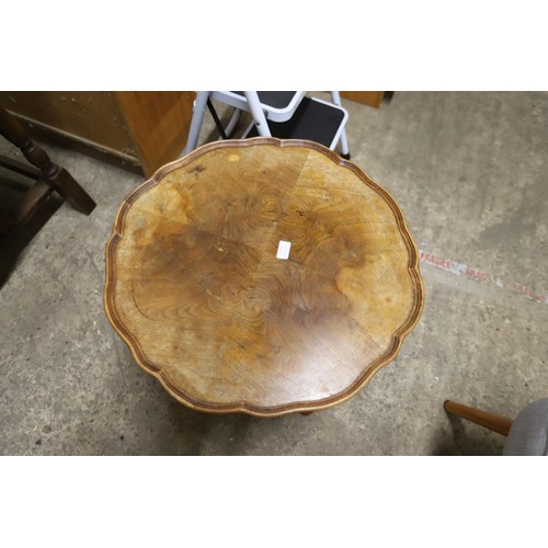 371 - Small piecrust edge coffee table