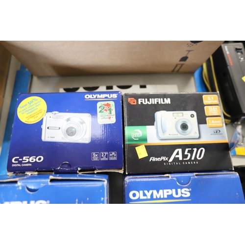 500 - 4 boxed digital cameras, Olympus, FujiFilm