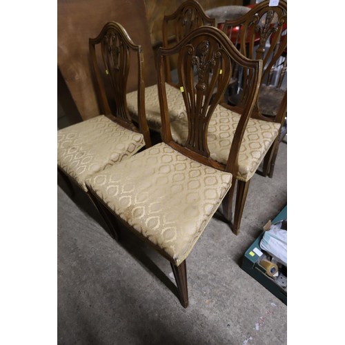 656 - 4 dining chairs