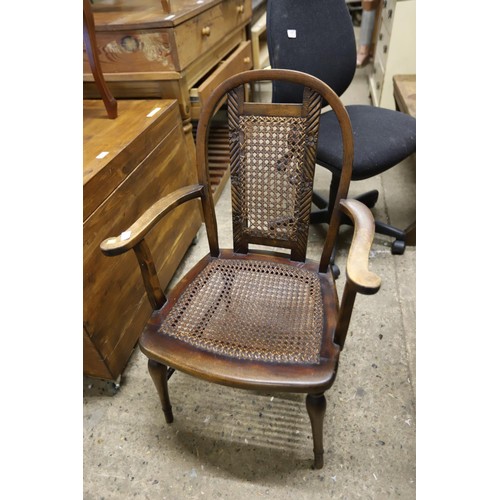 649 - Wicker elm chair