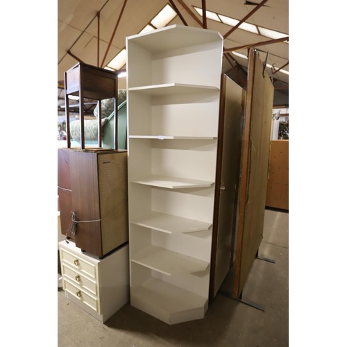 658 - Large corner shelf unit