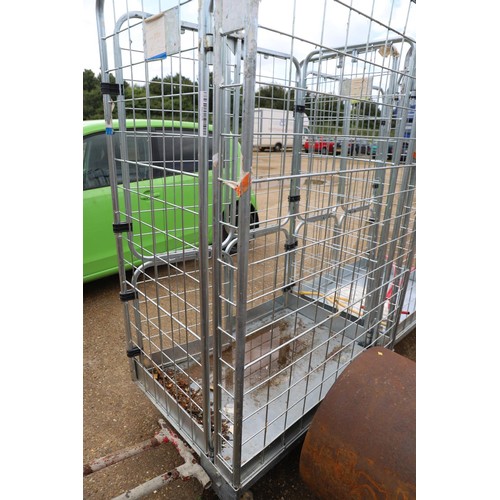 45 - Metal storage trolley