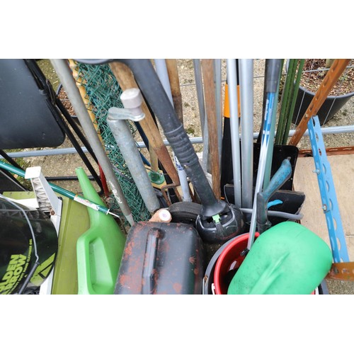 57 - Large quantity of various miscellaneous including garden tools, bench, petrol tanks, caravan steps, ... 