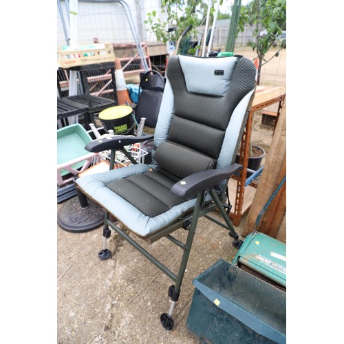 58 - Solar fishing chair