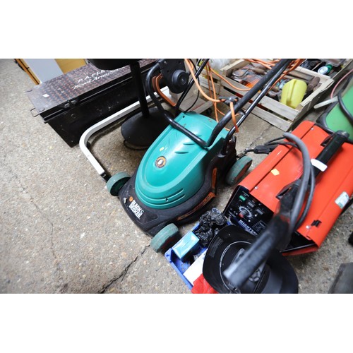 167 - Black & Decker elec lawnmower, auto stop, 38cm - warranted until 12 noon Tuesday following the above... 