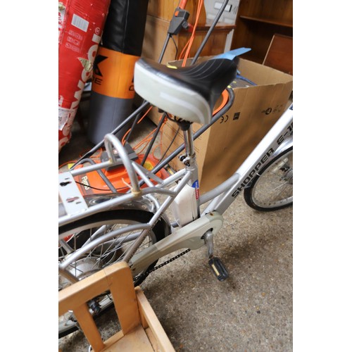 215 - Electric shopper E100 bike (charger in office) - warranted until 12 noon Tuesday following the above... 