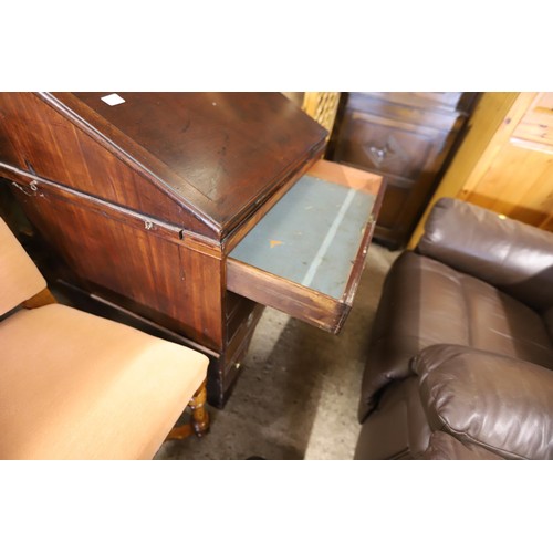 590 - Mahogany Georgian bureau/desk with brush & slide