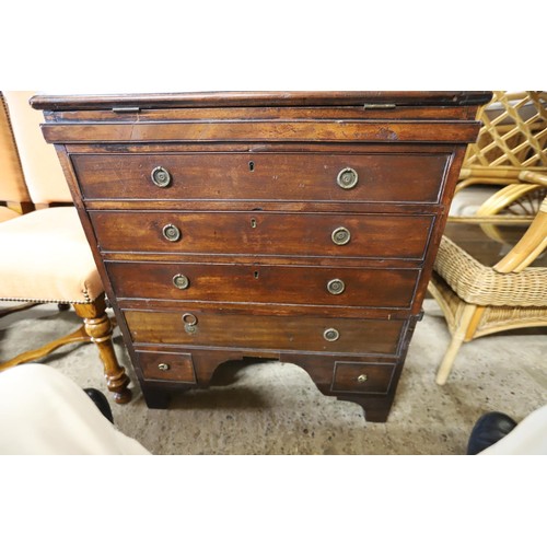 590 - Mahogany Georgian bureau/desk with brush & slide