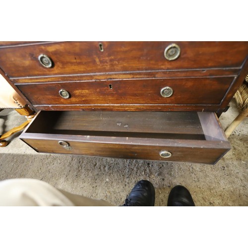 590 - Mahogany Georgian bureau/desk with brush & slide