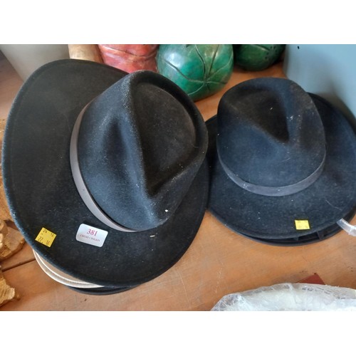 381 - Various men's hats