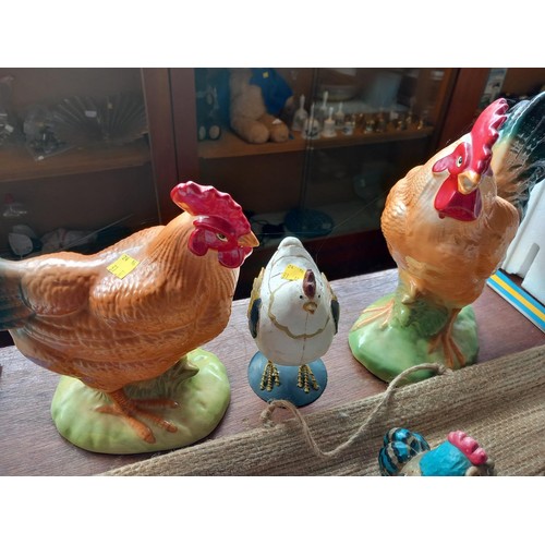 512 - Chicken models, tapestry, etc