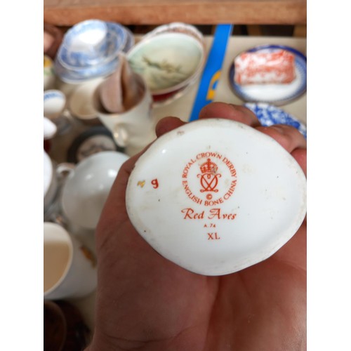 525 - 15 pieces of Royal Crown Derby