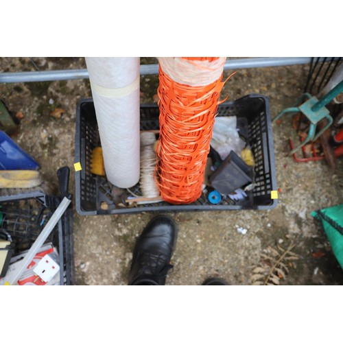 18 - Misc crate, safety barrier netting & roof underlay