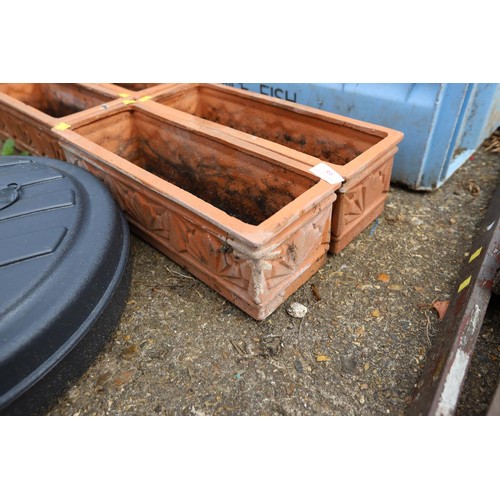 59 - 4 terracotta troughs