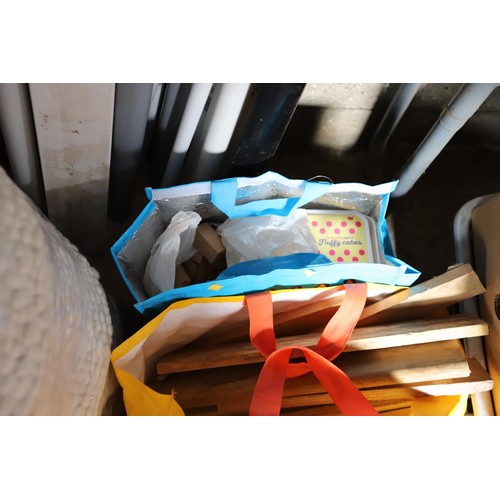 151 - 3 bags of wood & bag of wooden blocks