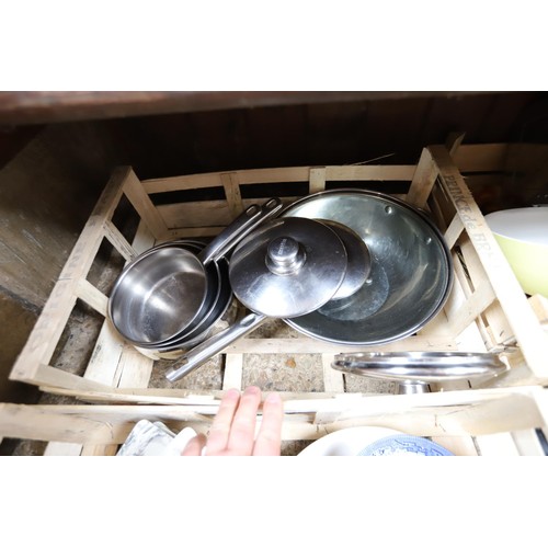 192 - 4 x boxes of various kitchen ware including saucepans etc