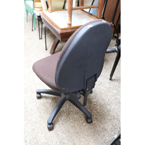 203 - Brown office chair