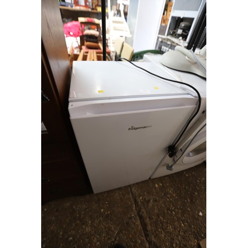 226 - Fridgemaster fridge - warranted until 12 noon Tuesday following the above sale