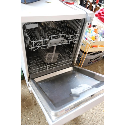 236 - Bosch dishwasher - warranted until 12 noon Tuesday following the above sale