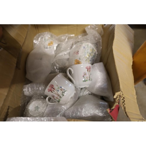 298 - Qty of misc, incl crockery, glassware, tea set, cushions, various planters, etc