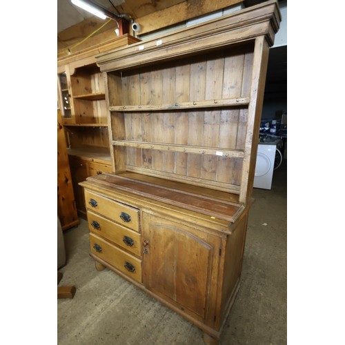 566 - Welsh dresser, pine