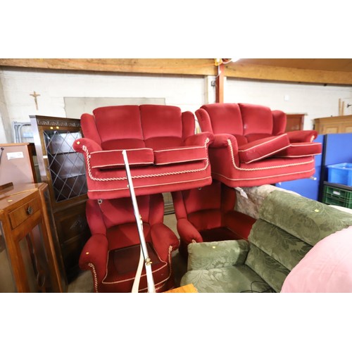 595 - Red 2x 2-seater sofa & 2 chairs suite