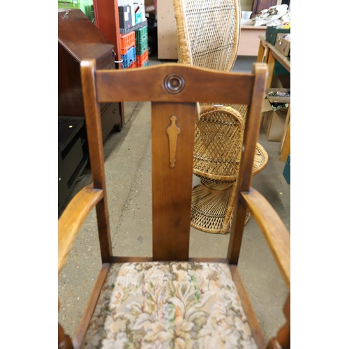 605 - Oak carver chair