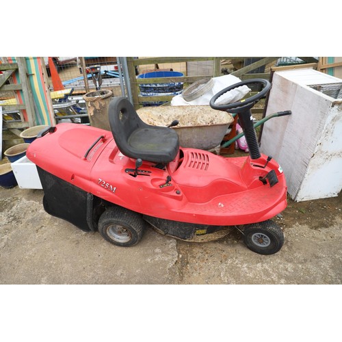 61 - Mountfield rid on lawnmower, model 725M, type EL63, 111kg