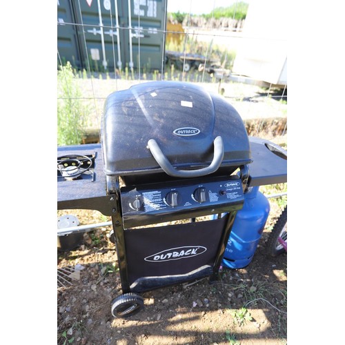 25 - Outback gas bbq