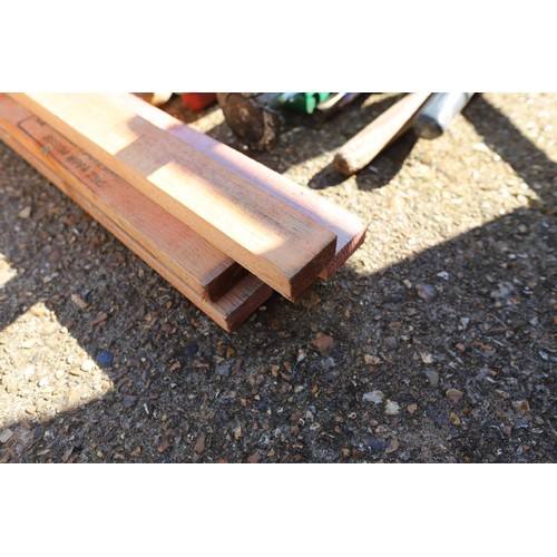 75 - 5 x lengths of timber