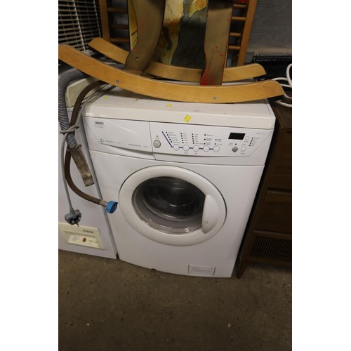 108 - Zanussi washing machine - warranted until 12 noon Tuesday following the above sale