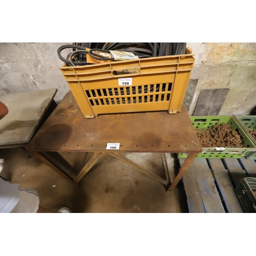 160 - Small metal workbench