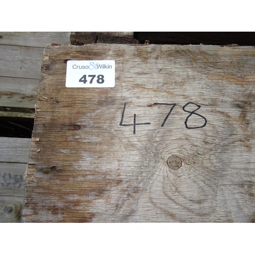 478 - 4 x large apple boxes - Note V.A.T on this lot