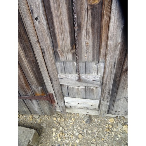 508 - Vintage chicken hut (shed) on 4 cast iron wheels with pop holes ( Note : This item is not at Myrtle ... 