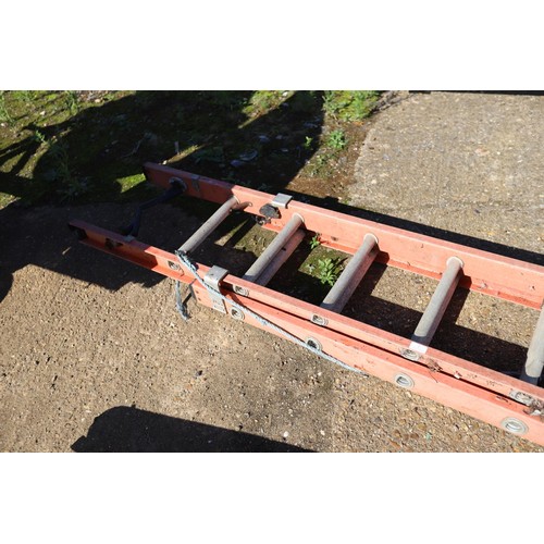 11 - Large extending ladder