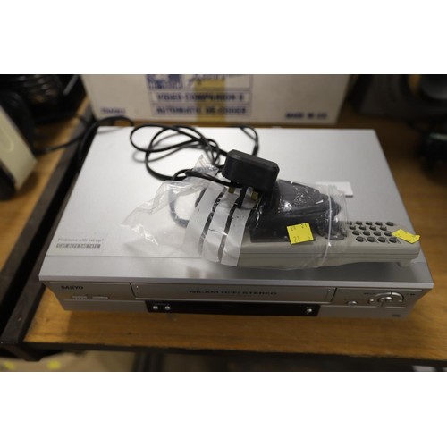 86 - Sanyo VHR-H794E video recorder, remote & scart lead - warranted until 12 noon Tuesday following the ... 