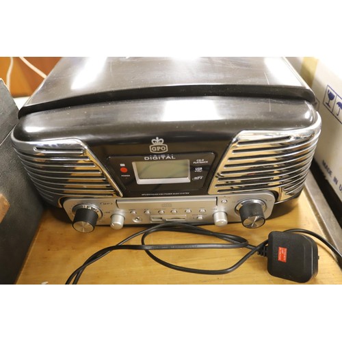 88 - P.O. record player, CD & radio - warranted until 12 noon Tuesday following the above sale